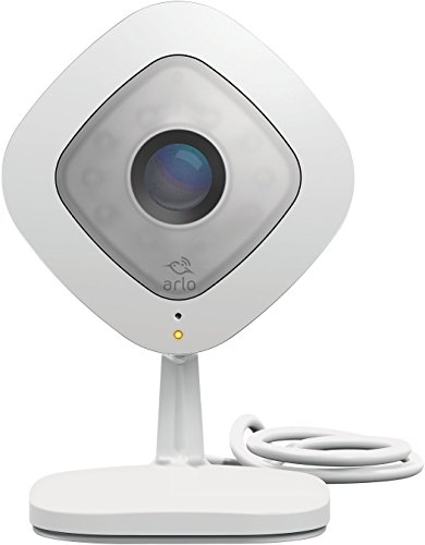 Netgear Arlo Q VMC3040-100PES Smart Home HD-Überwachungskamera (2-Wege-Audio, Geräusch-/Bewegungssensor, Nachtsicht, 130 Grad, 8-fach Zoom, 24/7 Aufnahme, 1080p ,WLAN) weiß